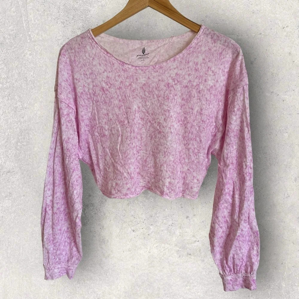 Free People FP Movement size Medium Pink Backstage Crop Top Open Back Knit Cute